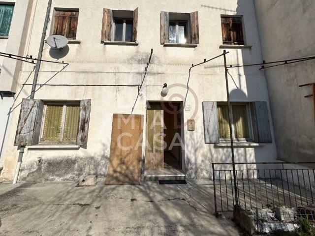 Casa indipendente in vendita a Revine Lago TV