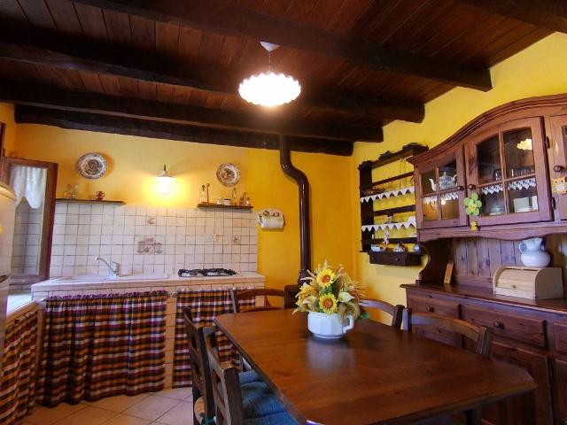 Casa indipendente in vendita a Rezzo IM