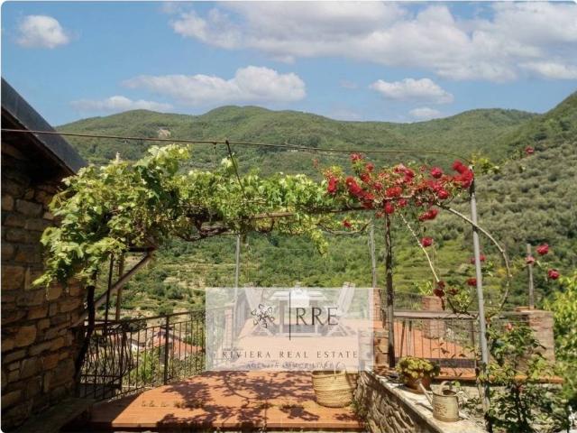 Casa indipendente in vendita a Rezzo IM