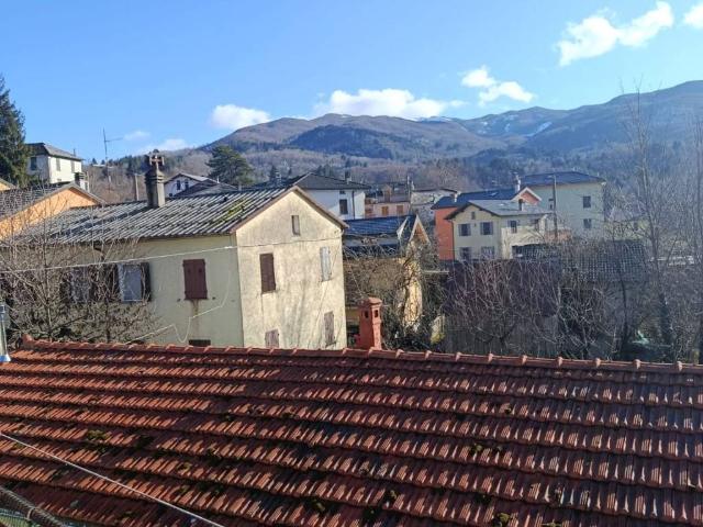 Casa indipendente in vendita a Rezzoaglio GE
