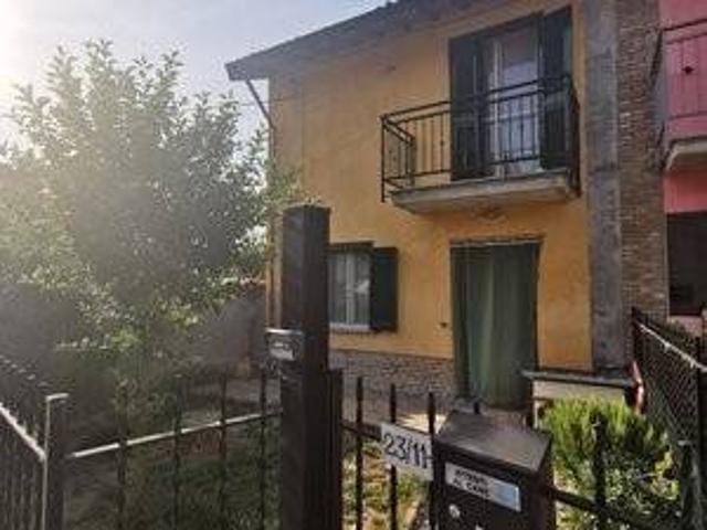 Casa indipendente in vendita a Rea PV