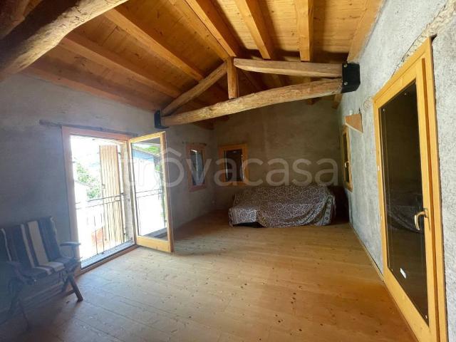 Casa indipendente in vendita a Refrontolo via Tessere