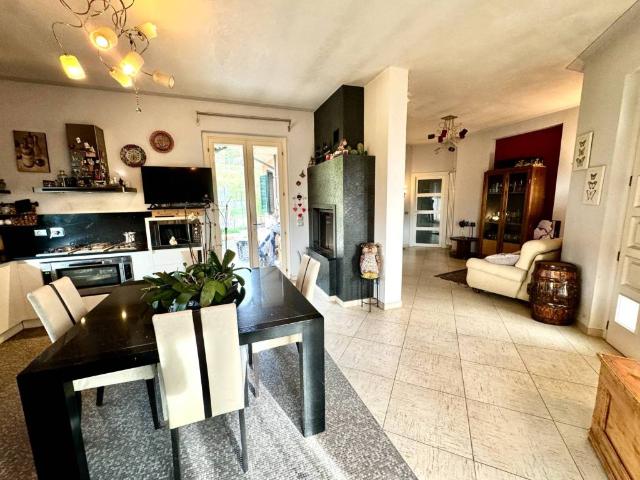 Casa indipendente in vendita a Reggello FI
