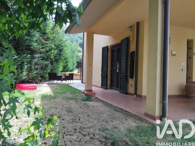 Casa indipendente in vendita a Reggello FI