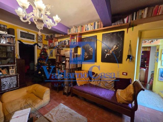 Casa indipendente in vendita a Reggello FI