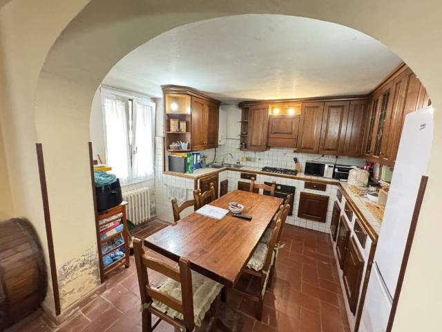 Casa indipendente in vendita a Reggello FI