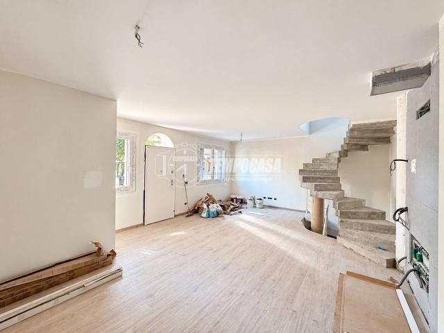 Casa indipendente in vendita a Reggio nell'Emilia