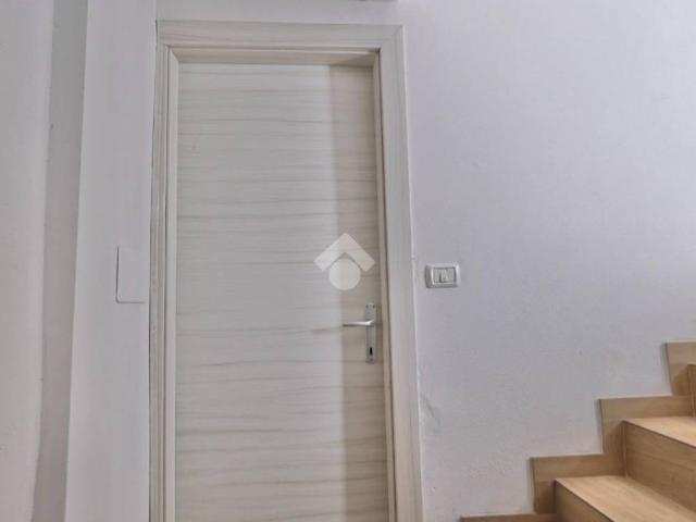 Casa indipendente in vendita a Reggio nell'Emilia via Fratelli Cervi, Carrozzone