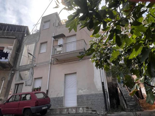 Casa indipendente in vendita a Reggio Calabria RC