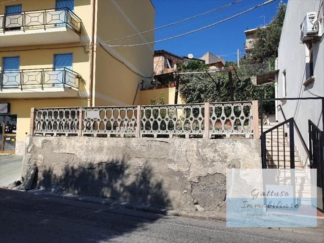 Casa indipendente in vendita a Reggio di Calabria