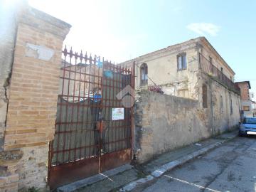 Casa indipendente in vendita a Reggio Calabria