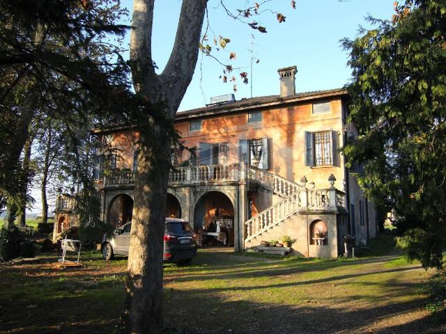 Casa indipendente in vendita a Reggio Emilia