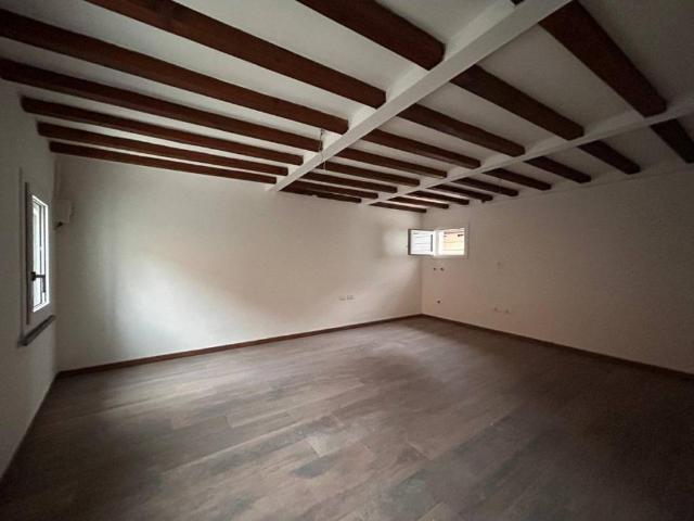 Casa indipendente in vendita a Reggio Emilia RE