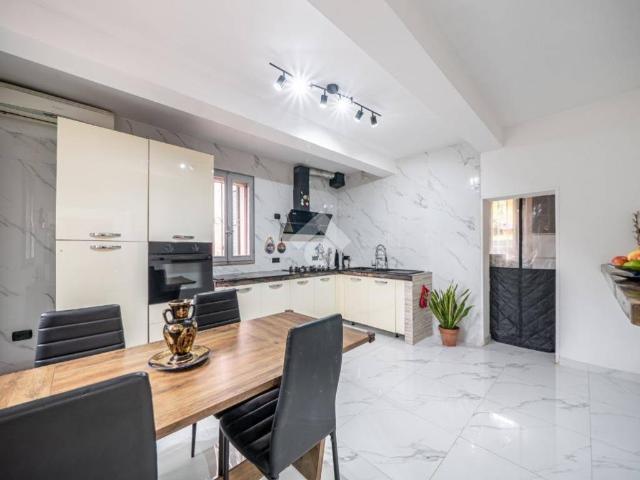 Casa indipendente in vendita a Reggio Emilia RE