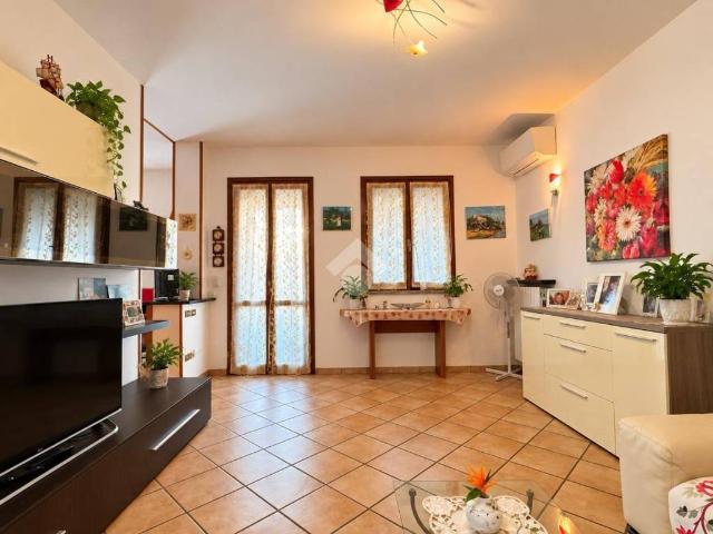 Casa indipendente in vendita a Reggio Emilia RE
