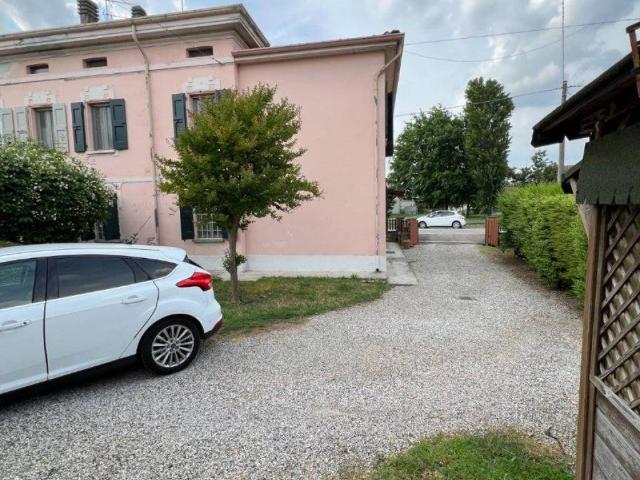 Casa indipendente in vendita a Reggiolo RE