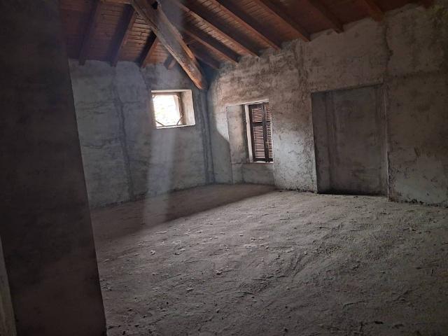 Casa indipendente in vendita a Renate MB