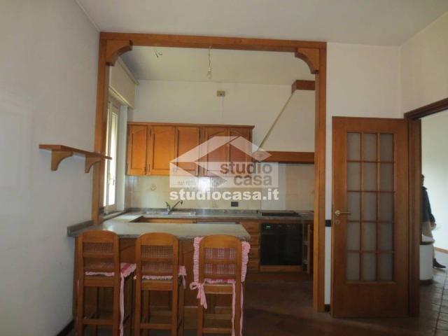 Appartamento in vendita a Renate MB