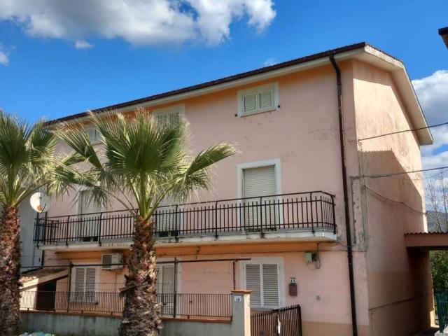 Casa indipendente in vendita a Rende CS