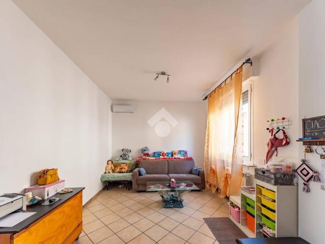 Casa indipendente in vendita a Rescaldina MI