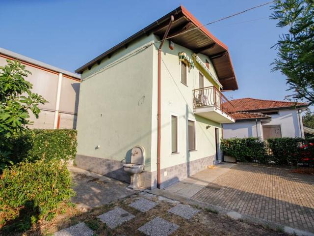 Casa indipendente in vendita a Rivarolo Canavese TO