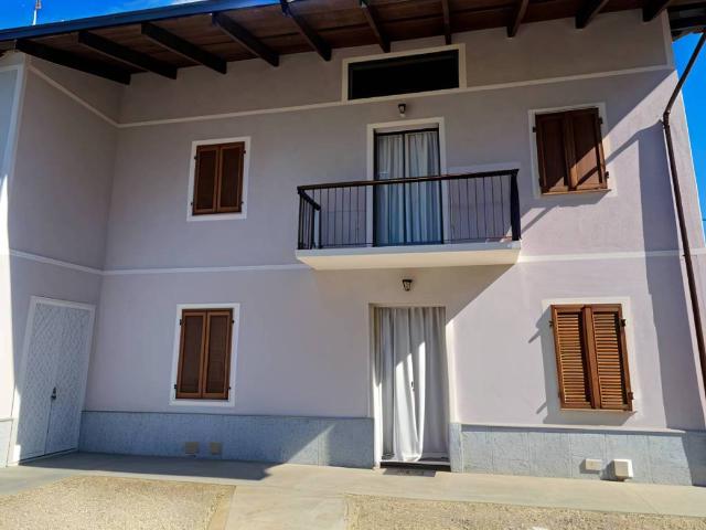 Casa indipendente in vendita a Rivarolo Canavese TO