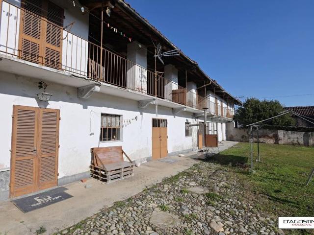 Casa indipendente in vendita a Rivarolo Canavese TO