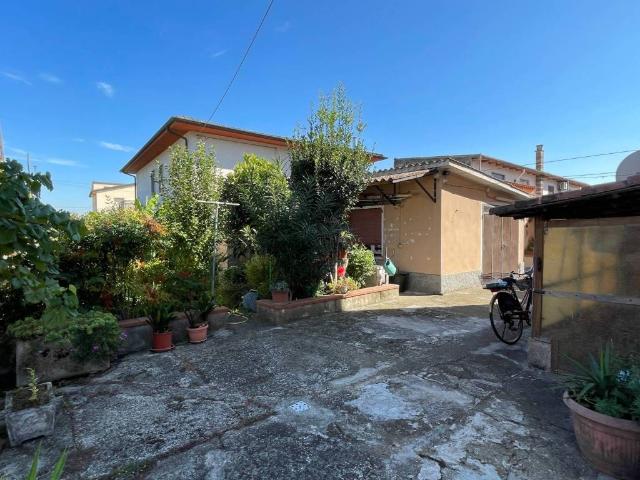 Casa indipendente in vendita a Rivarolo del Re ed Uniti CR