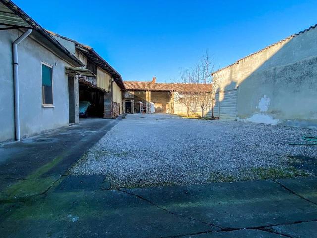 Casa indipendente in vendita a Rivarolo Mantovano MN