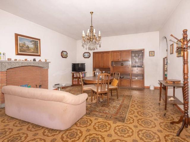 Casa indipendente in vendita a Rivarone AL