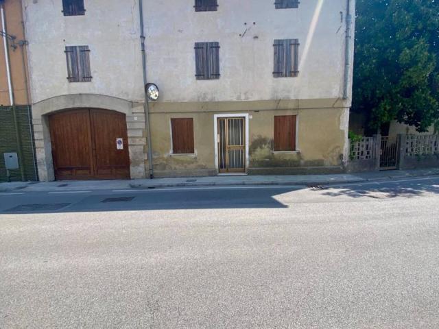 Casa indipendente in vendita a Rivignano Teor UD