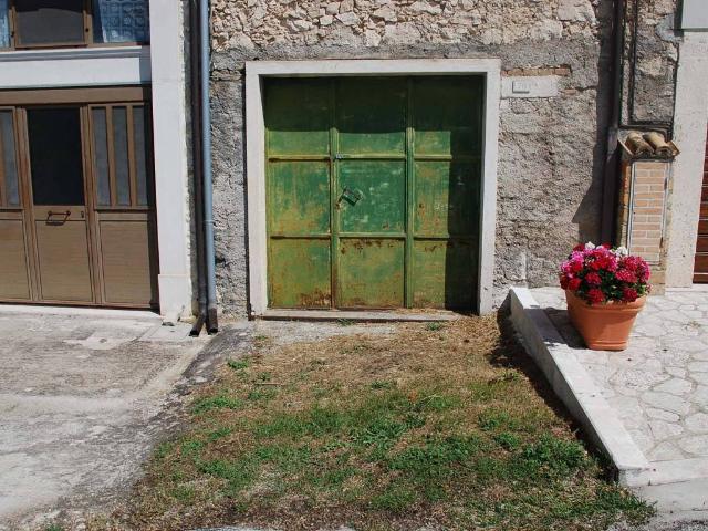 Casa indipendente in vendita a Rivisondoli AQ