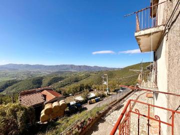 Casa indipendente in vendita a Rivodutri RI