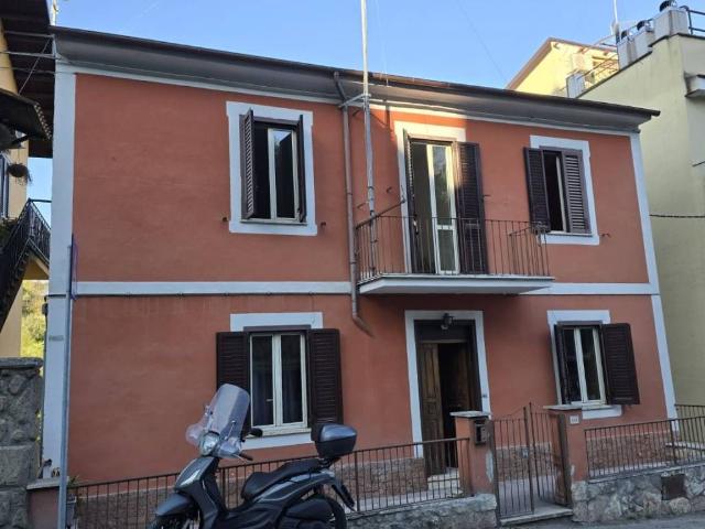Casa indipendente in vendita a Riano RM