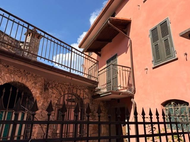 Casa indipendente in vendita a Riccò del Golfo di Spezia SP