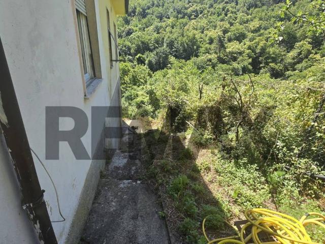 Casa indipendente in vendita a Riccò del Golfo di Spezia SP
