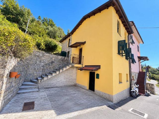 Casa indipendente in vendita a Riccò del Golfo di Spezia SP