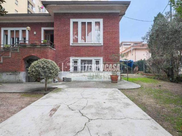 Casa indipendente in vendita a Riccione RN