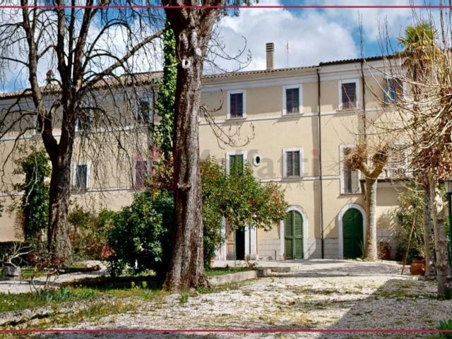 Casa indipendente in vendita a Rieti RI