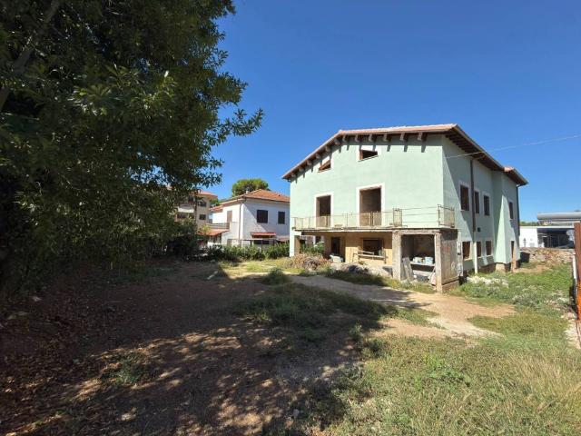 Casa indipendente in vendita a Rieti RI