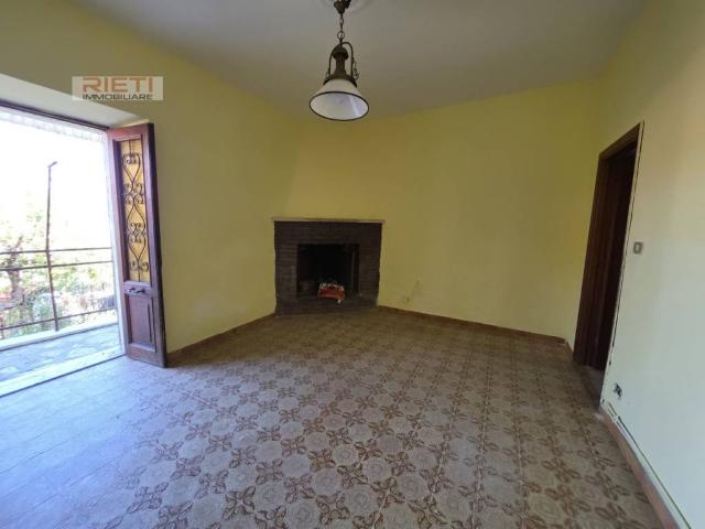 Casa indipendente in vendita a Rieti RI