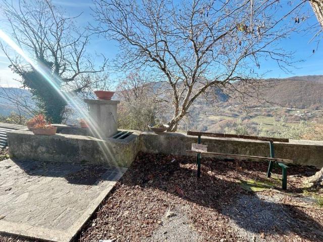 Casa indipendente in vendita a Rieti RI