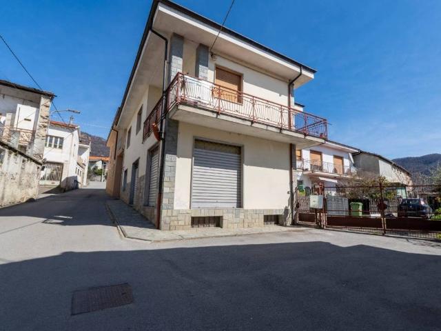 Casa indipendente in vendita a Rifreddo CN