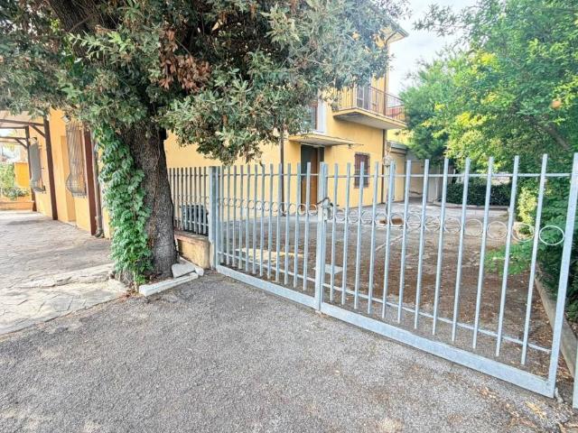 Casa indipendente in vendita a Rimini RN