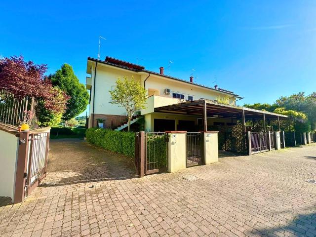 Casa indipendente in vendita a Rimini RN