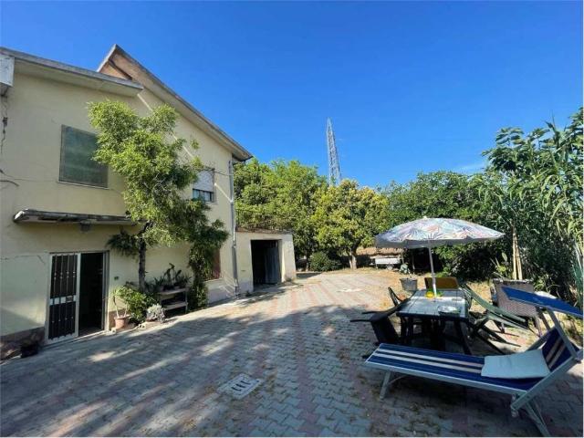Casa indipendente in vendita a Rimini RN