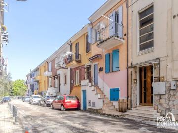 Casa indipendente in vendita a Rimini RN