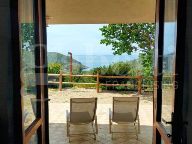 Casa indipendente in vendita a Rio LI
