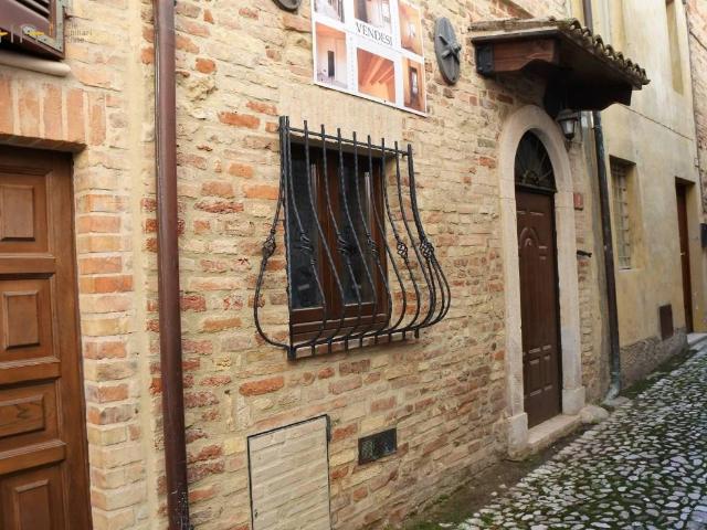 Casa indipendente in vendita a Ripatransone AP