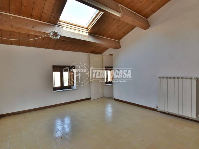 Casa indipendente in vendita a Ripe San Ginesio